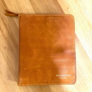 Re:Designed Project Notions Clutch Leather